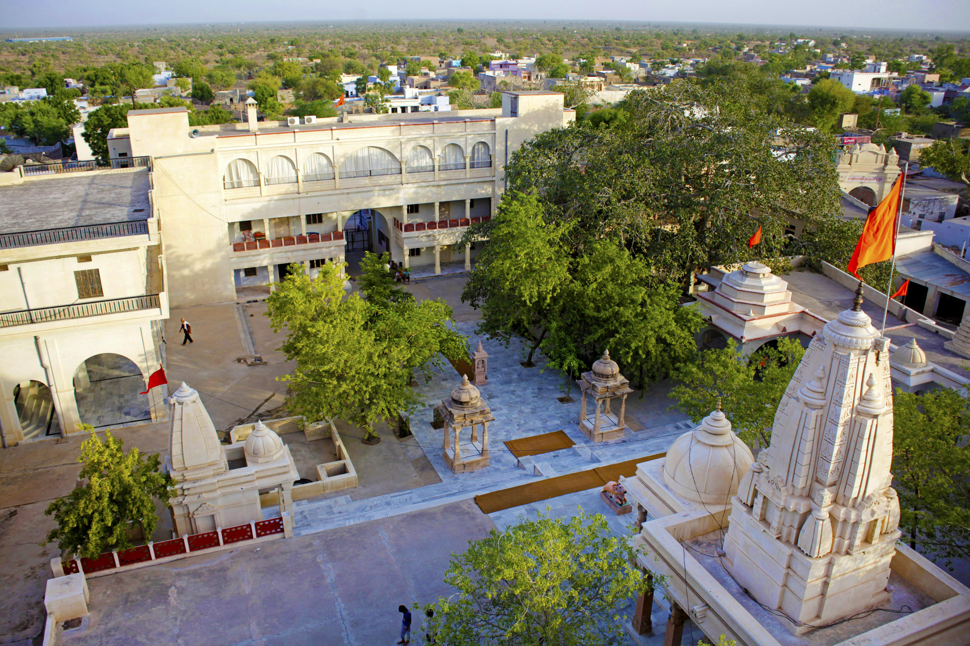 Sri Deepeshwar Mahadev Shiv Bag Ashram